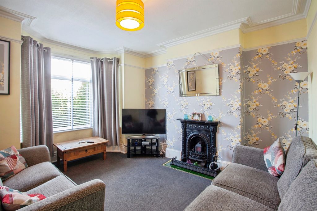 Property photo 3 of 18