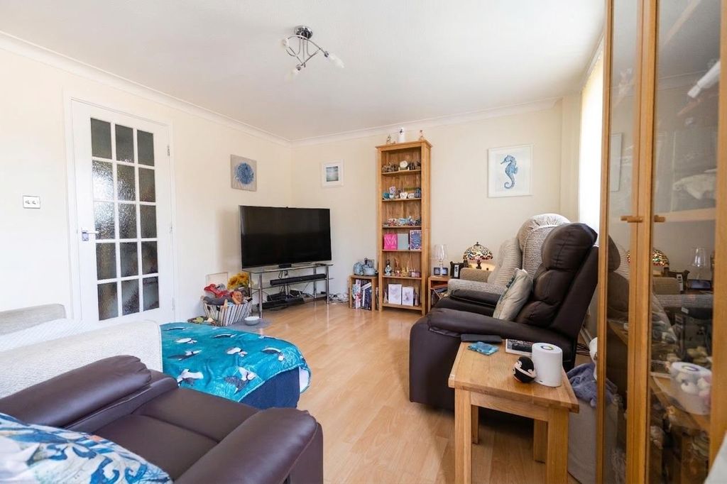 Property photo 3 of 11 Living Room 3.Jpg