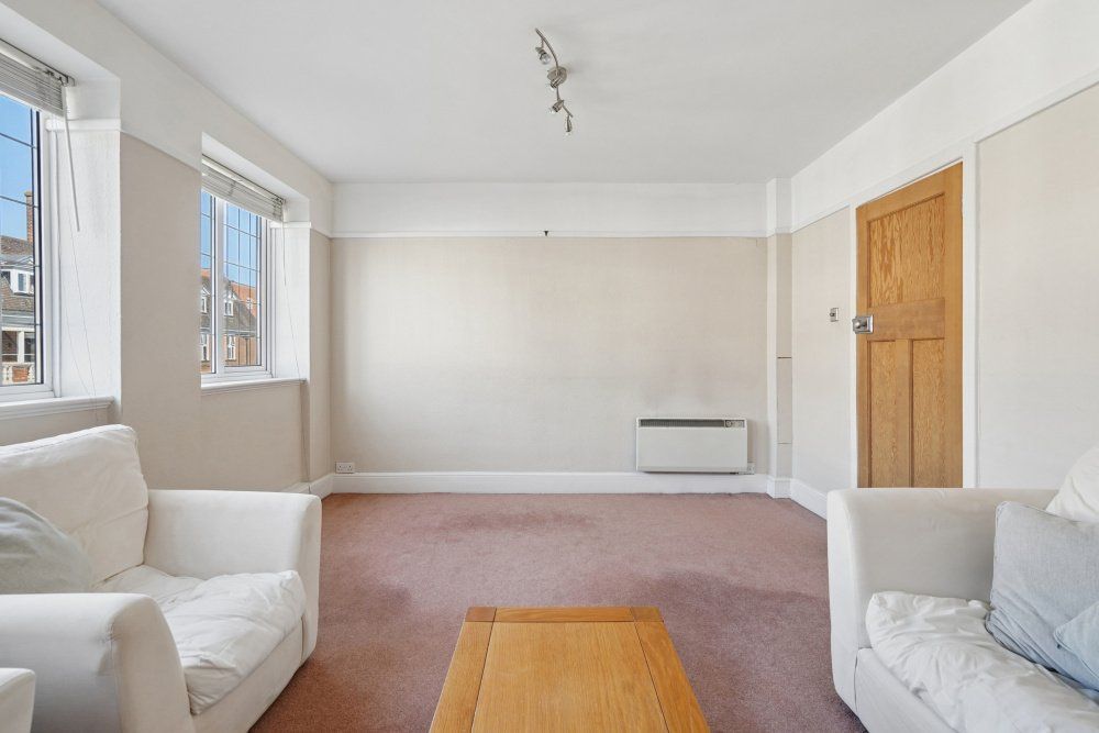 Property photo 3 of 16 Picture No. 02