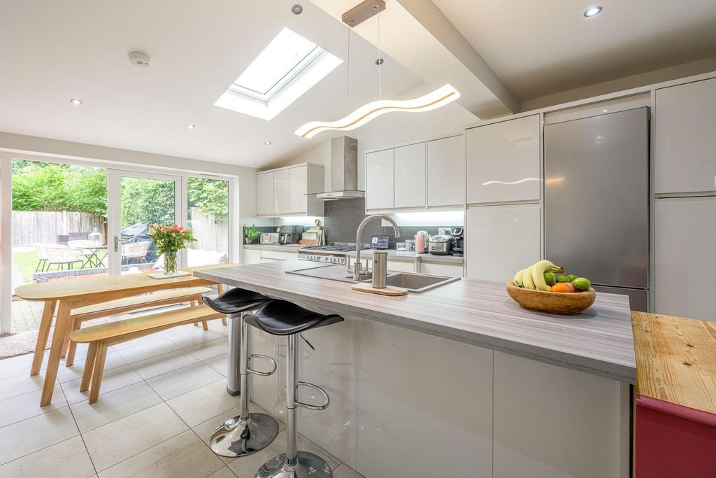 Property photo 3 of 30 Open Plan Kitchen Living 1