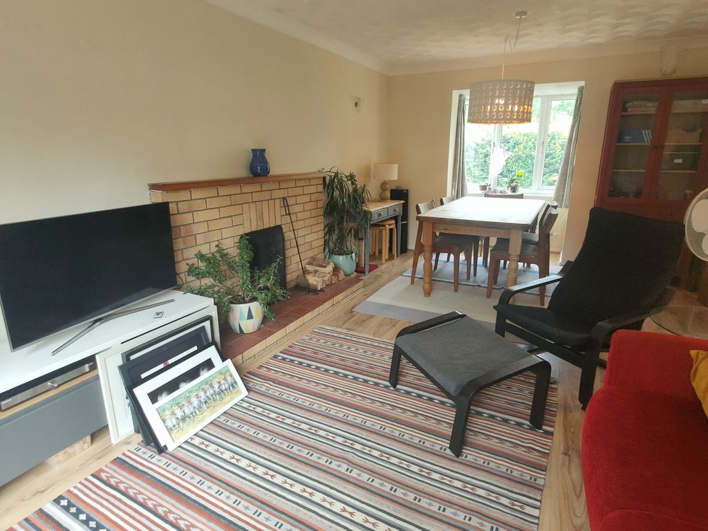 Property photo 3 of 18 Image