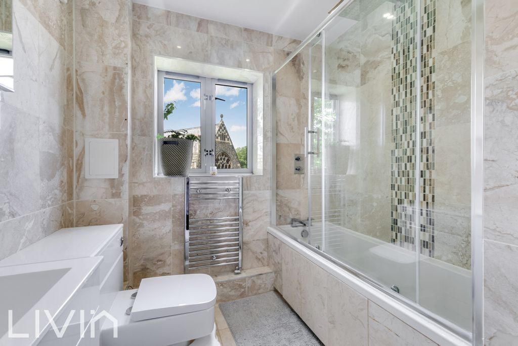 Property photo 2 of 12 Photo 11