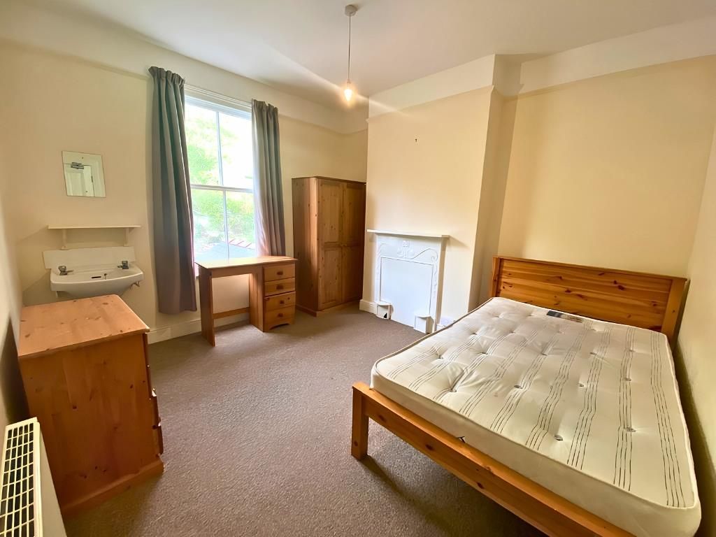 Property photo 1 of 7 Bedroom 2.Jpg