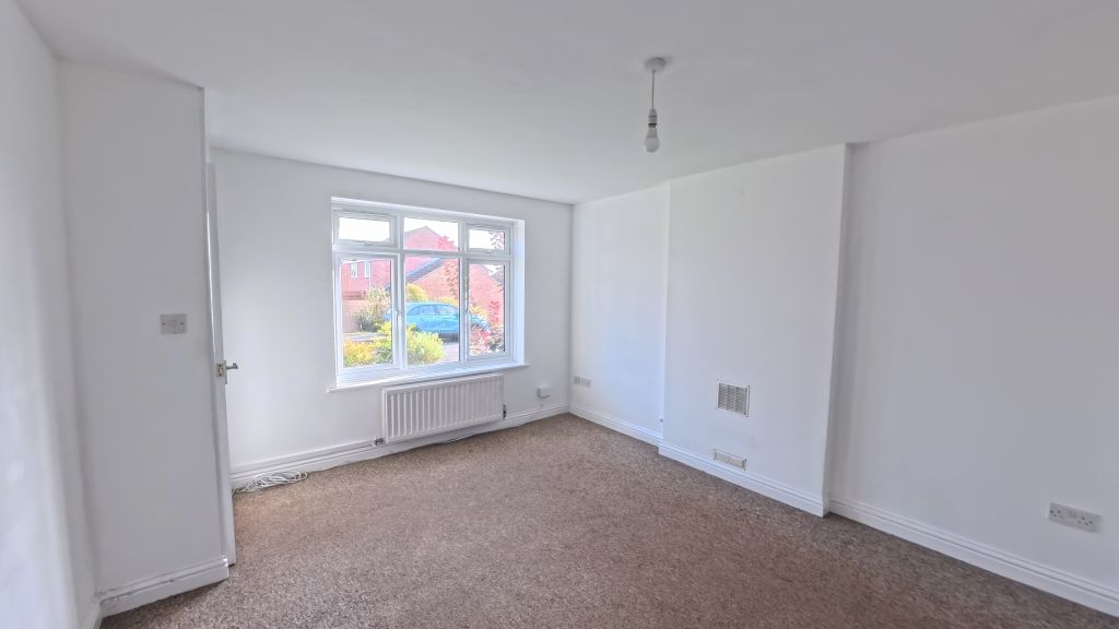 Property photo 2 of 12 Img_20260928_100736_00_925