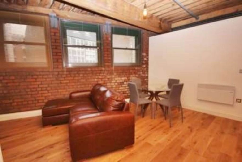 Property photo 2 of 5