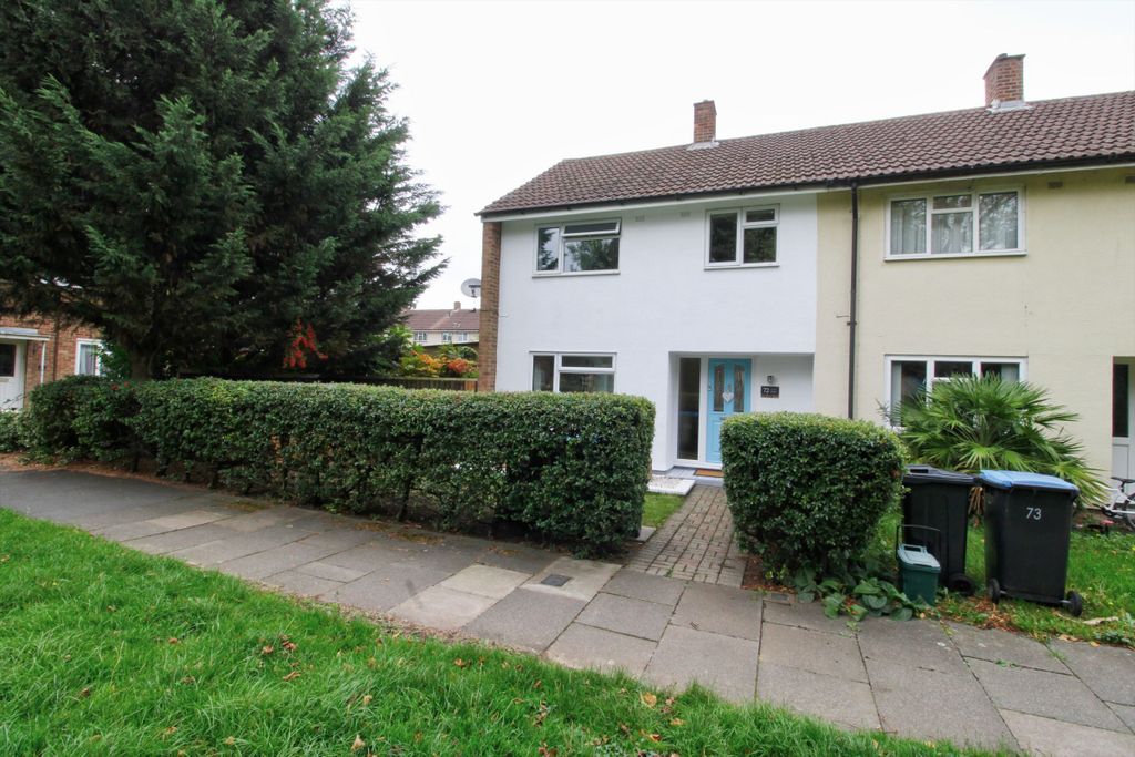 Property photo 2 of 32