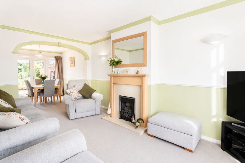 Property photo 3 of 21 Living Room 1