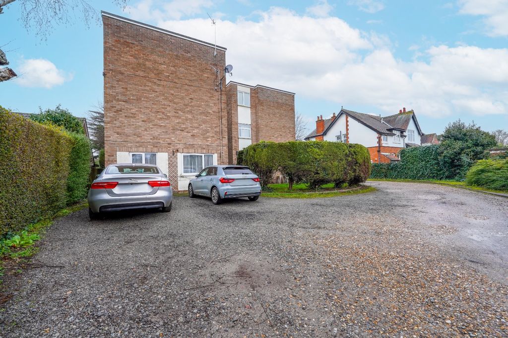 Property photo 1 of 12 Picture No. 02