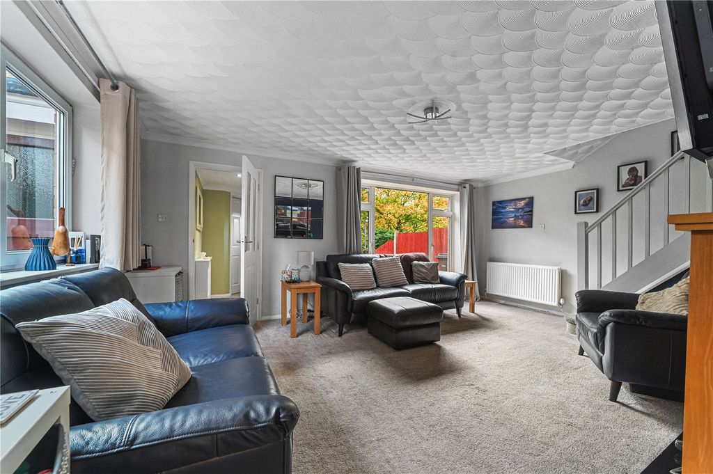 Property photo 2 of 23 Living Room