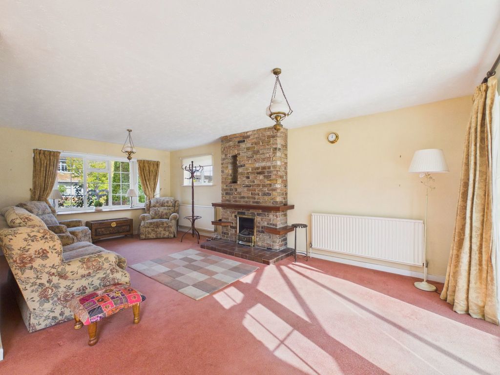 Property photo 3 of 18