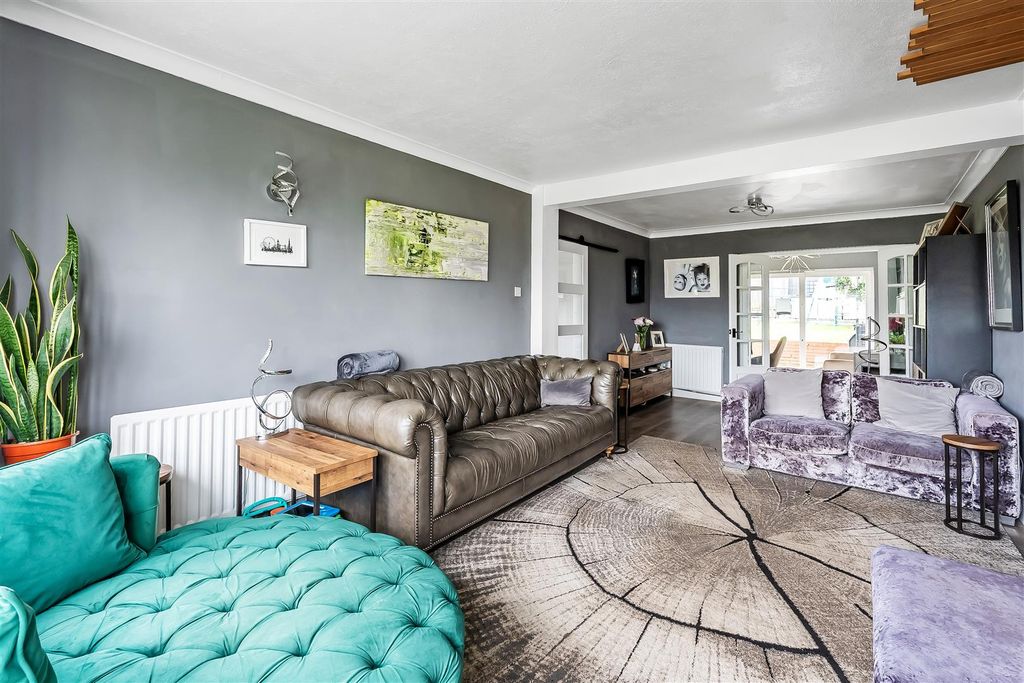 Property photo 1 of 19 48-Hilley-Field-Lane-16.Jpg