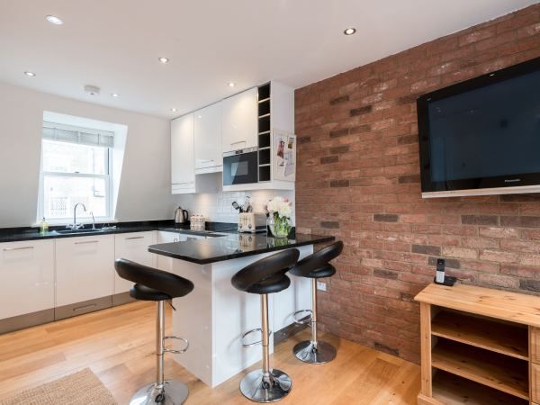 Property photo 3 of 7 Picture 2