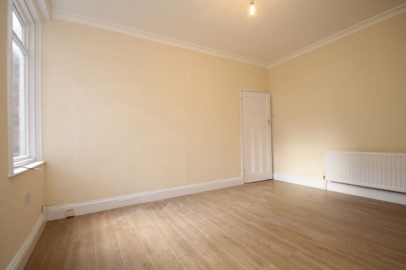 Property photo 2 of 9 Photo 8