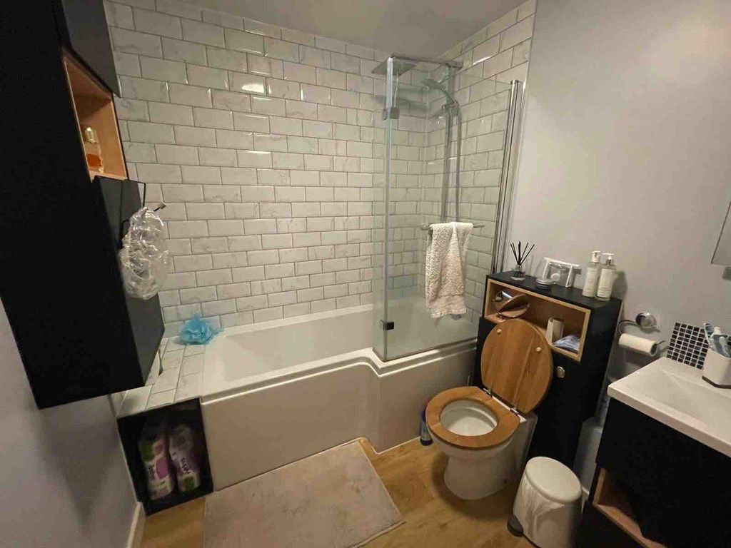 Property photo 3 of 8 Picture No. 04