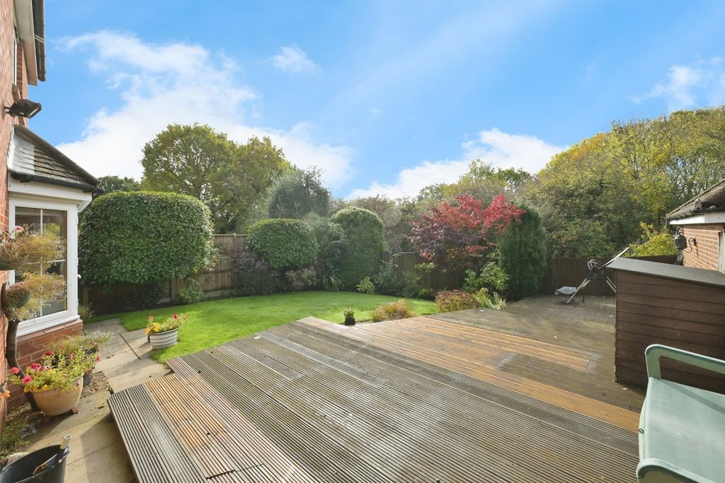 Property photo 3 of 16