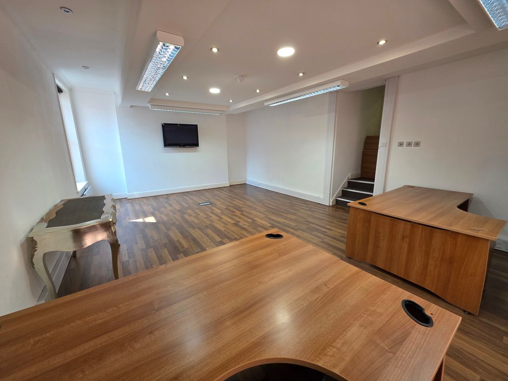 Property photo 2 of 12 3A