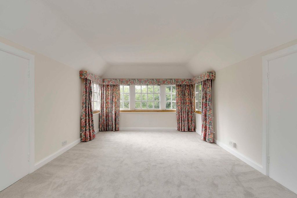 Additional image 14 of 6 bed detached house for salePenn Road, Beaconsfield HP9