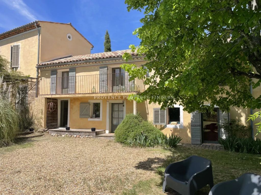 Property photo 1 of 32 Beautifully Renovated Provençal Farmhouse With Pool On 1 Hectare.