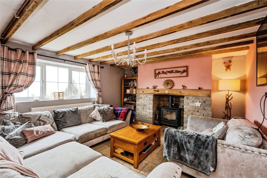 Property photo 2 of 22 Picture No. 18