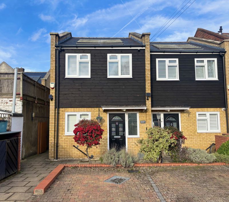 Property photo 1 of 9 Photo 1