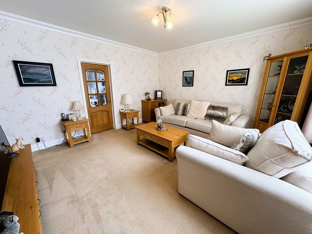 Property photo 3 of 26
