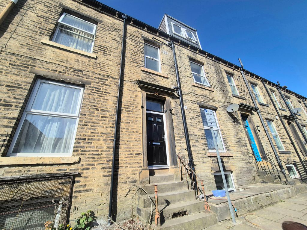 Property photo 1 of 8 Image