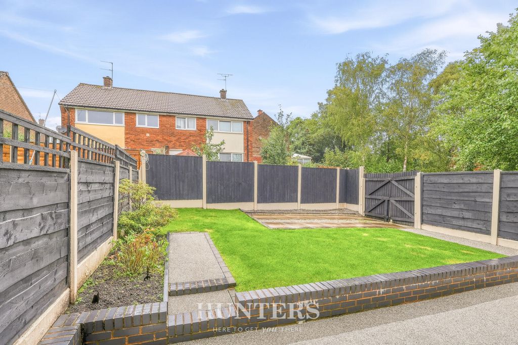 Property photo 2 of 17 Rear Garden
