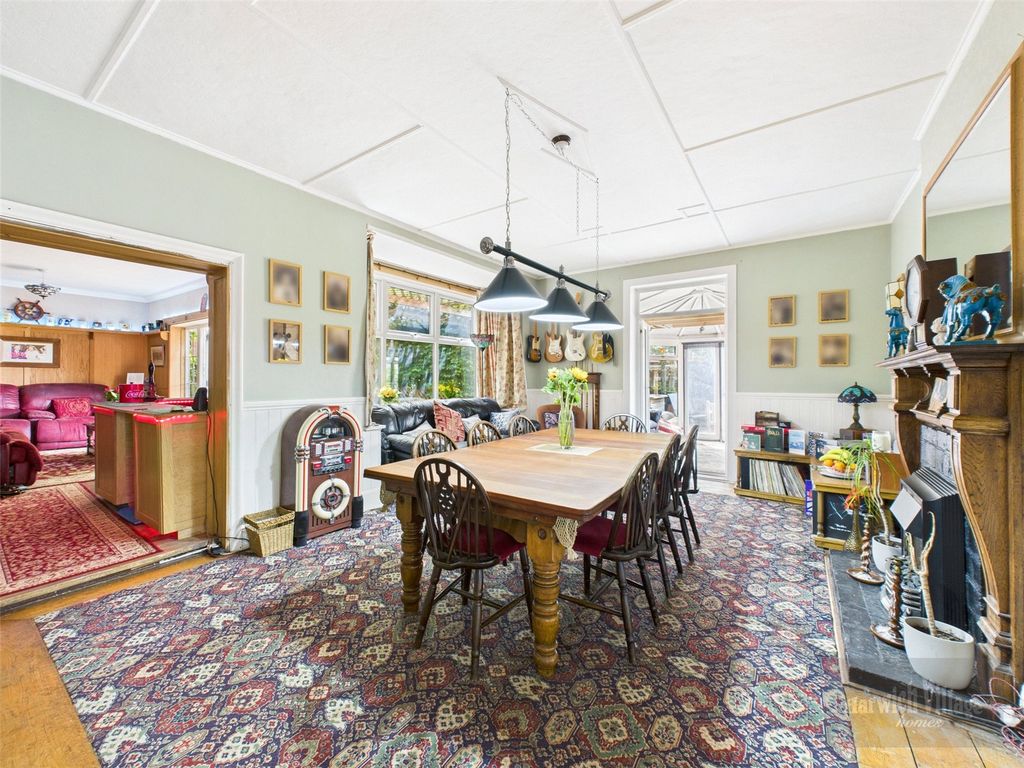 Property photo 3 of 26 Dining Room