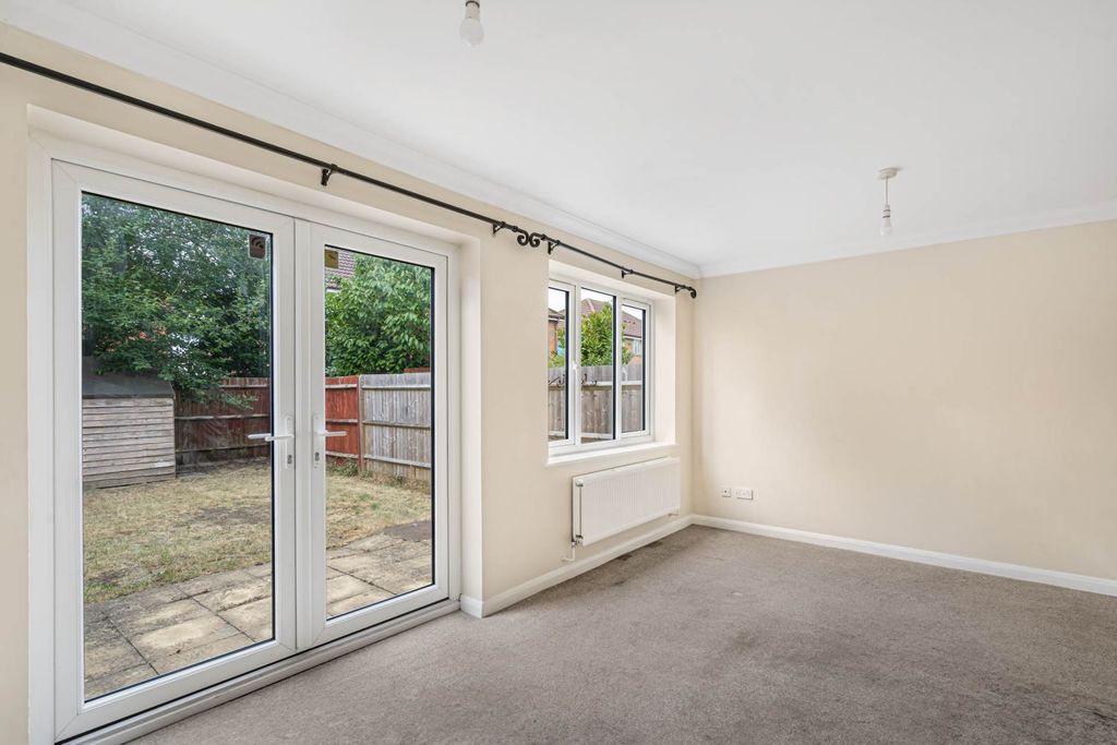 Property photo 3 of 7
