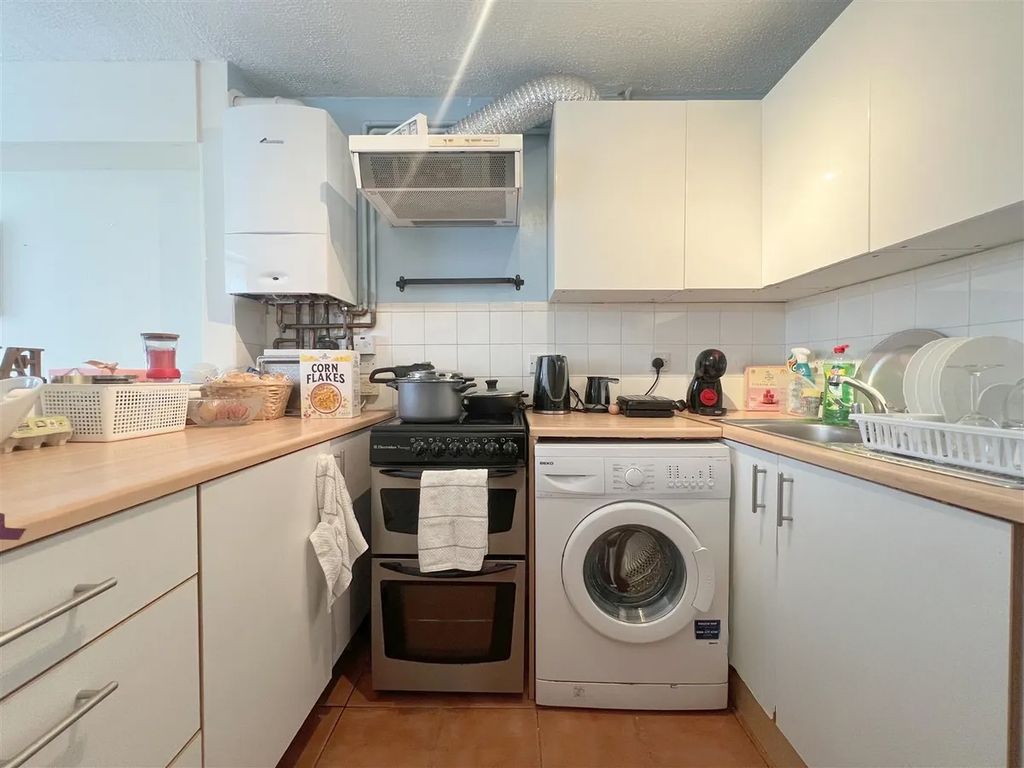 Property photo 2 of 8 Photo 1