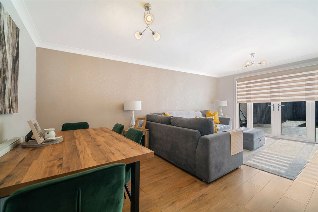 Property photo 2 of 21 Picture No. 03