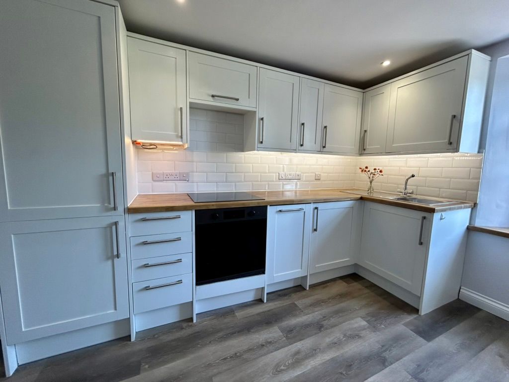 Property photo 3 of 22 Front