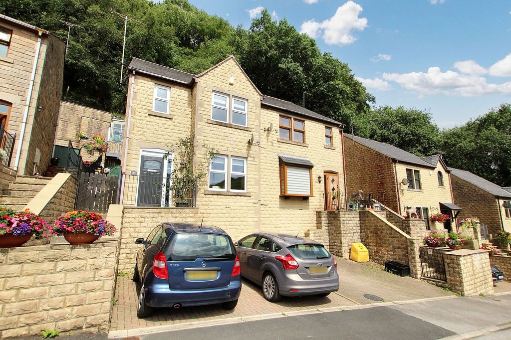 Property photo 1 of 24