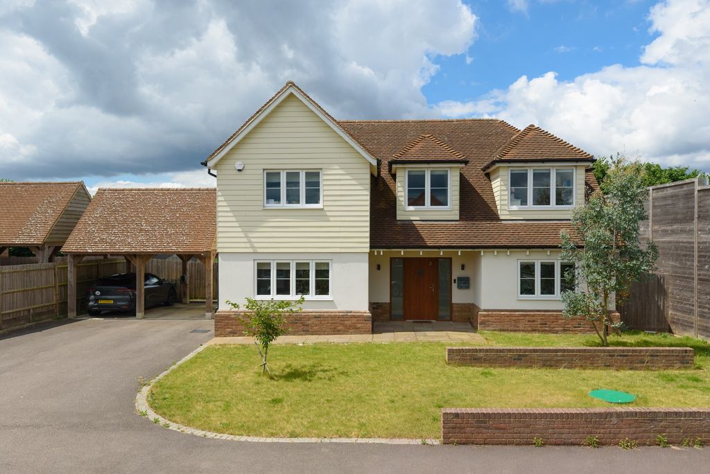 Property photo 1 of 27 5246392