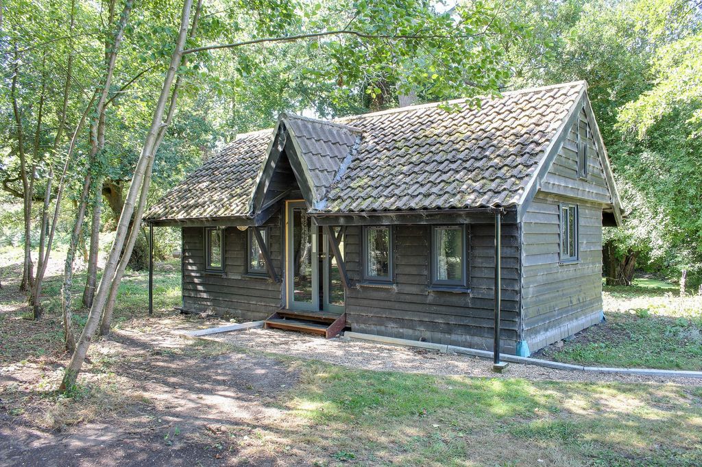 Property photo 2 of 38