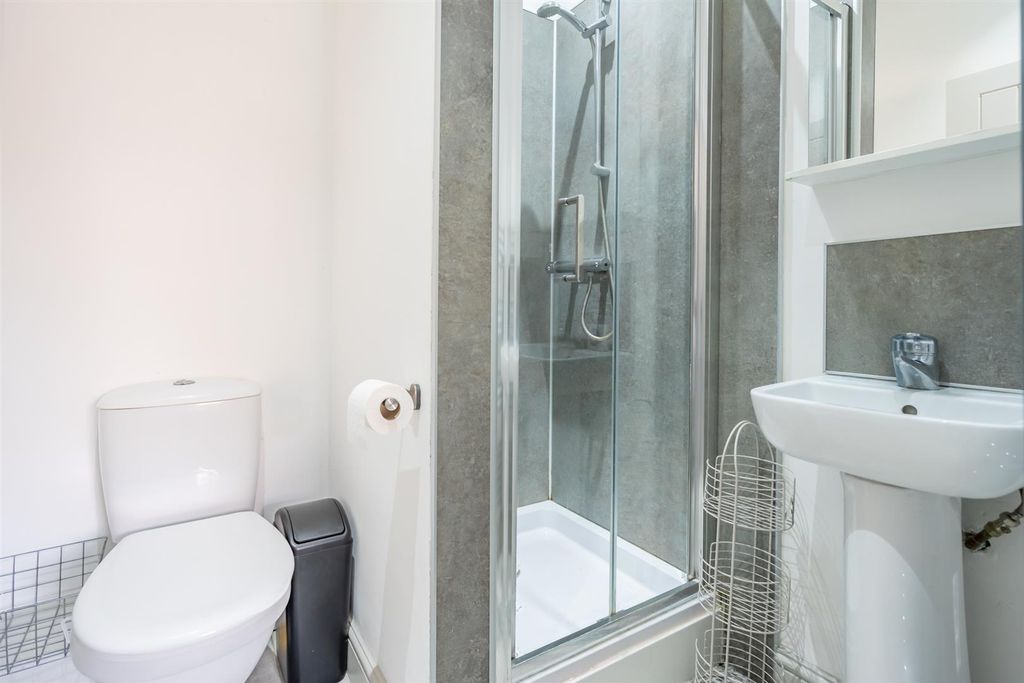 Property photo 2 of 8 42Gt-3.Jpg