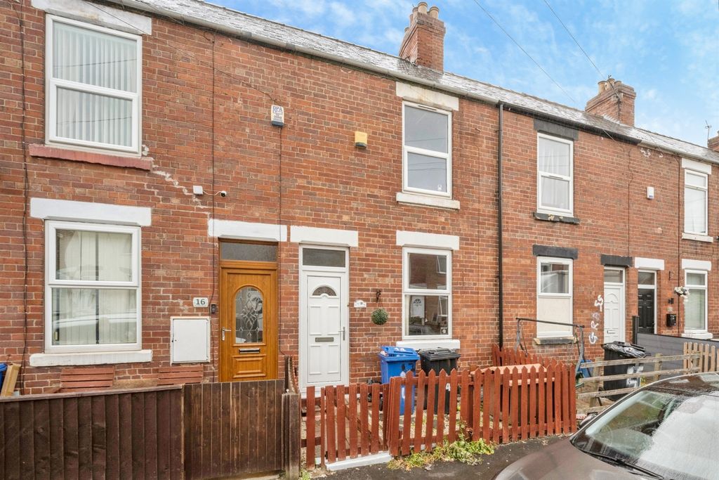 Property photo 1 of 12