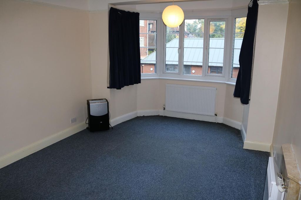 Property photo 2 of 4