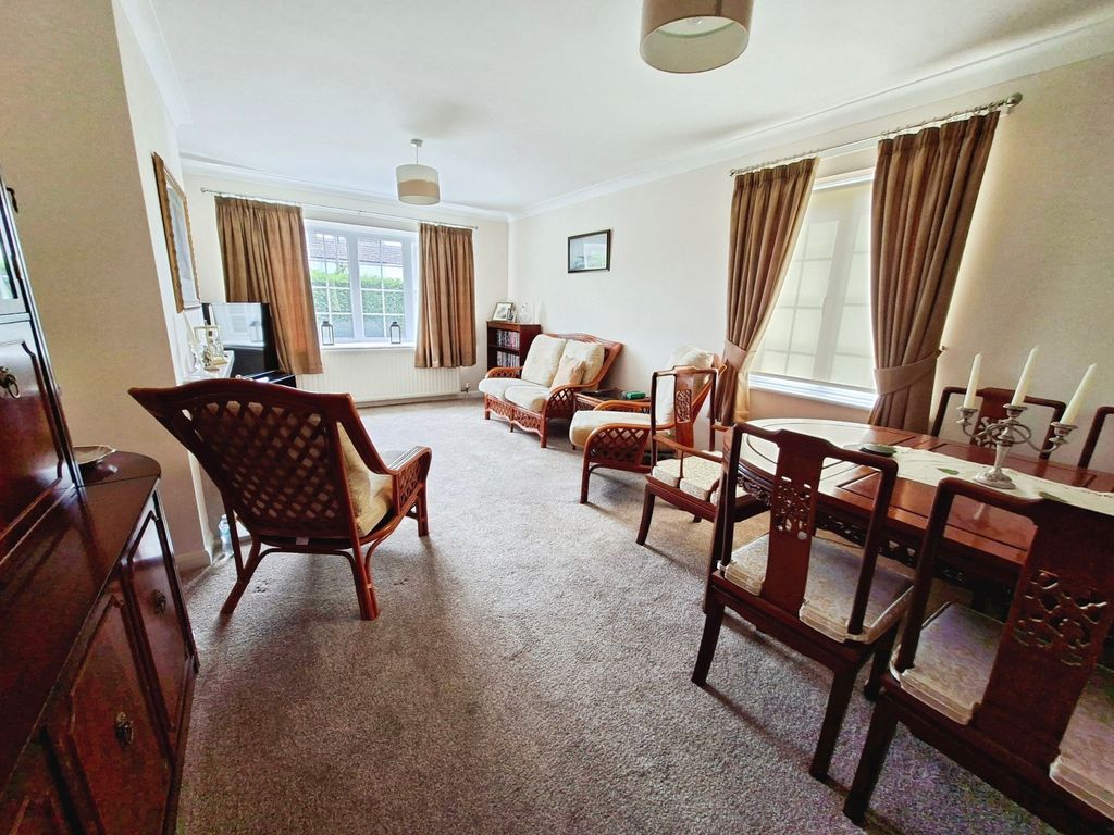 Property photo 2 of 13 Pbox-Img.Jpg