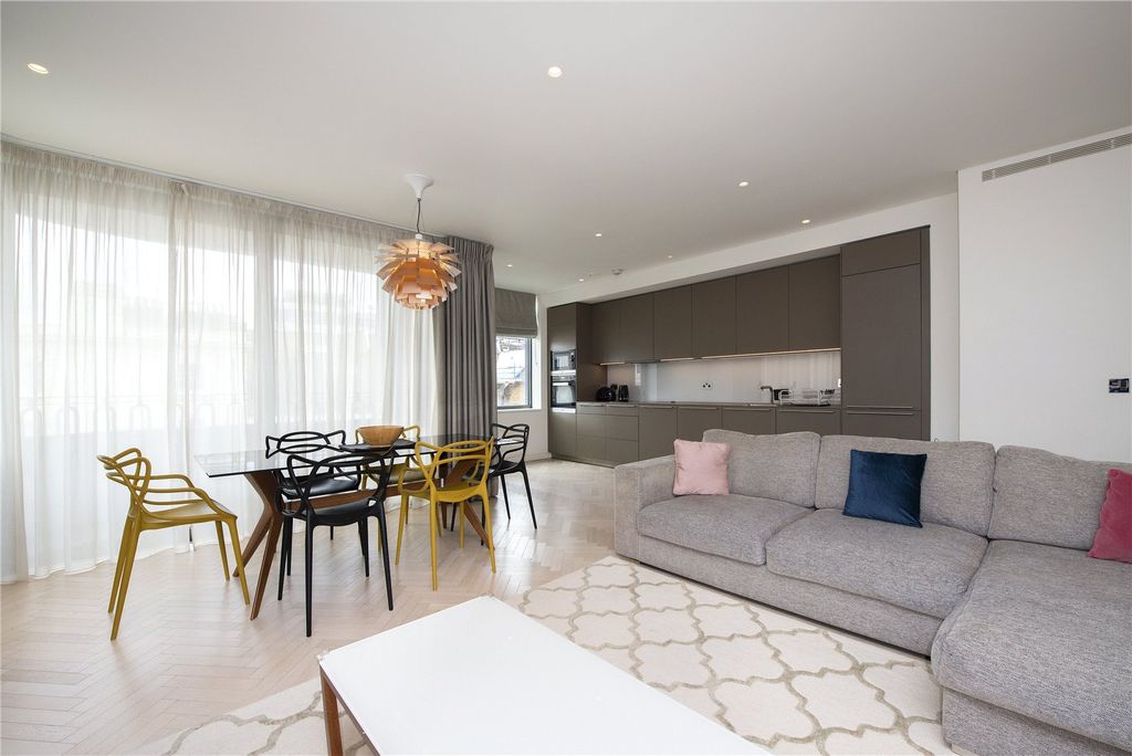 Property photo 1 of 17 Picture No. 06