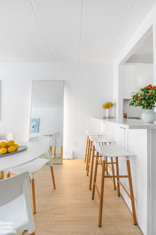Property photo 3 of 11 <Alttext/>