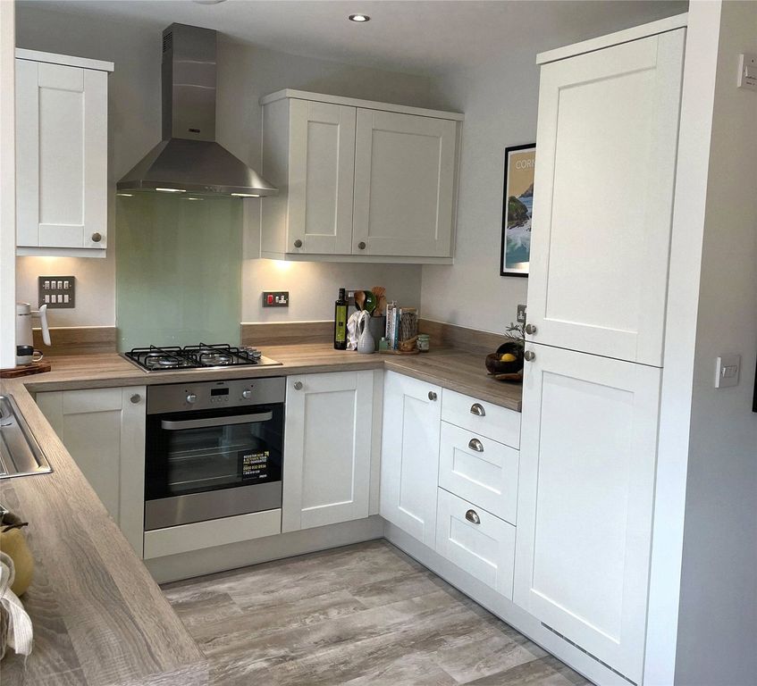 Property photo 3 of 9 Picture No. 22