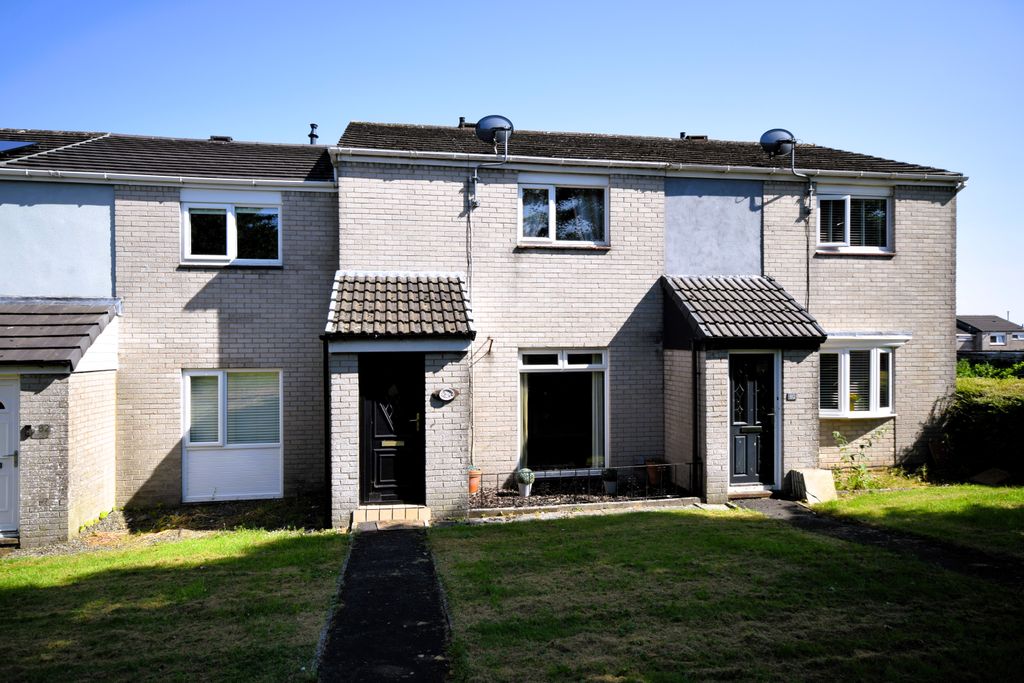 Property photo 1 of 11 2 Bedroom House For Rent