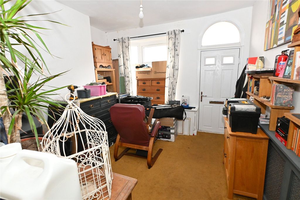 Property photo 2 of 12 Picture No. 04