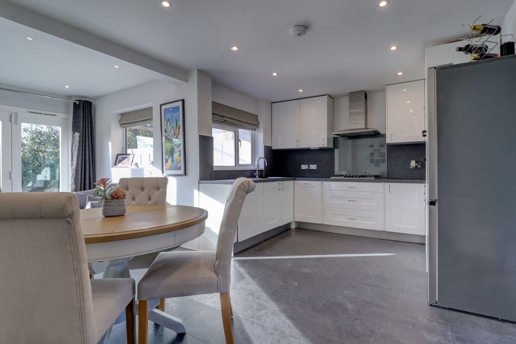 Property photo 3 of 16 Picture No. 08