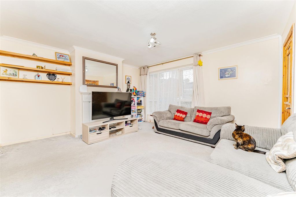 Property photo 2 of 26 P1354646.Jpg