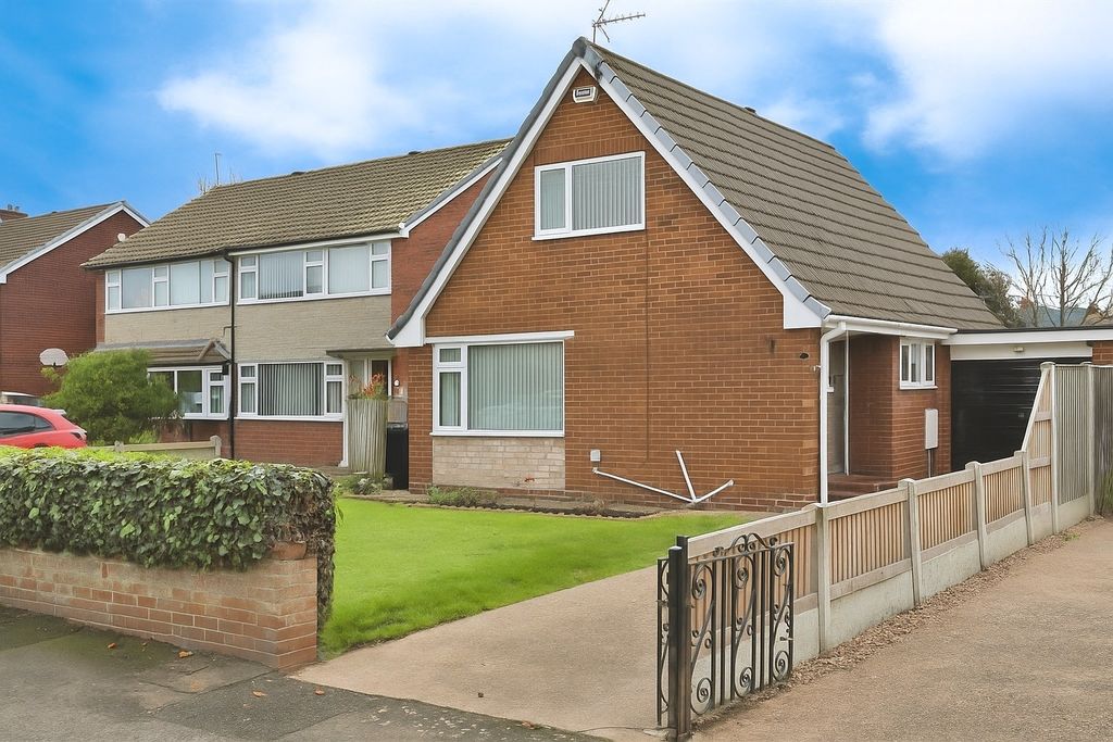 Property photo 1 of 12