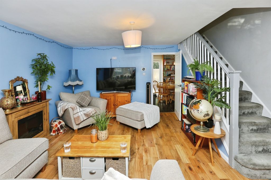 Property photo 3 of 13