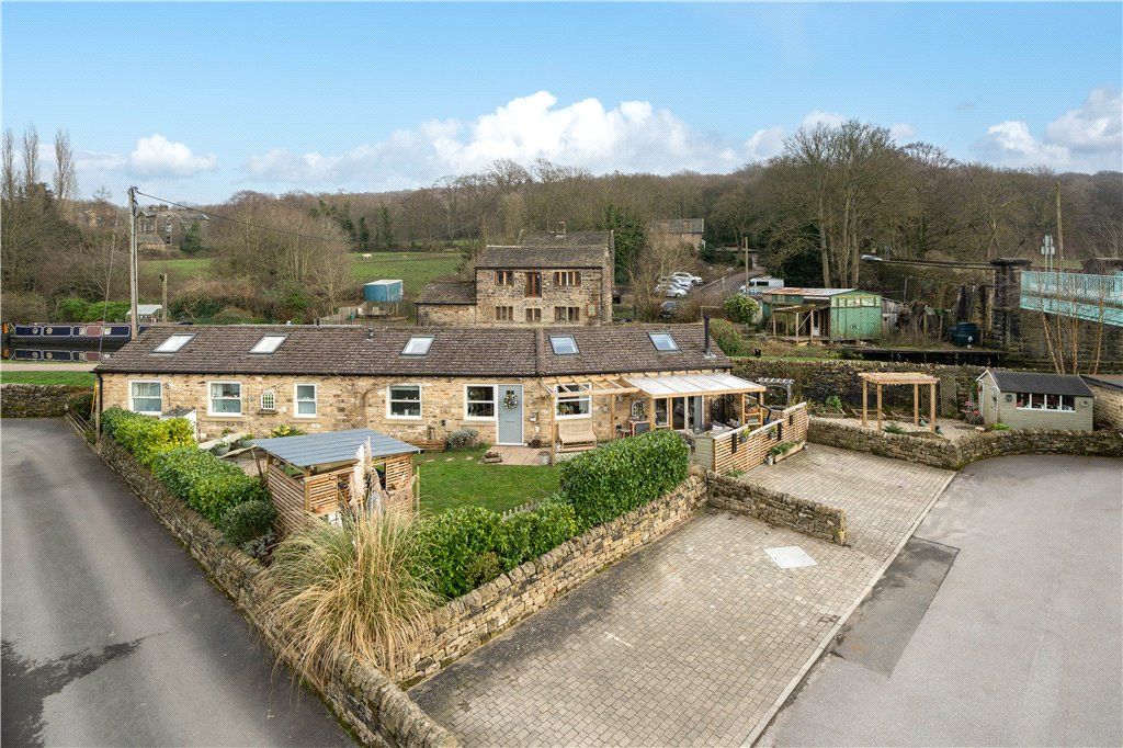 Property photo 1 of 26 The Stables