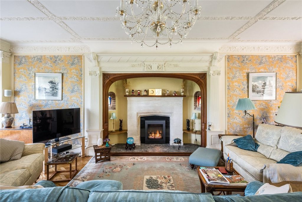 Property photo 3 of 12 Sitting Room